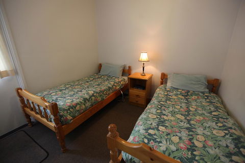 Fox And Hounds Inn - Dentist Find 19