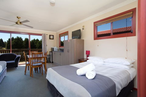 Aspect Tamar Valley Resort - Dentists Australia 8