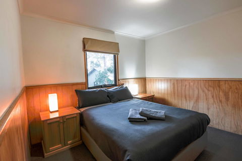 Cradle Mountain Wilderness Village - Dentist Search 24