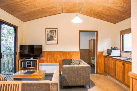 Cradle Mountain Wilderness Village - Dentist Search 27