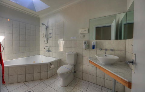 Port Arthur Motor Inn - Dentist Find 11
