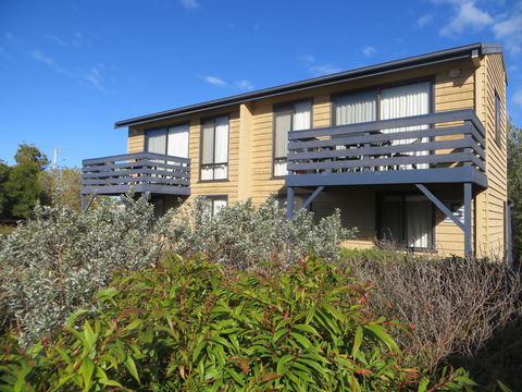 Orford Prosser Holiday Units - Dentists Australia 7