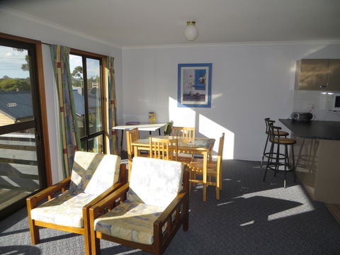 Orford Prosser Holiday Units - Dentists Australia 5