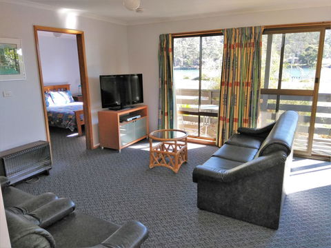 Orford Prosser Holiday Units - Dentists Australia 21
