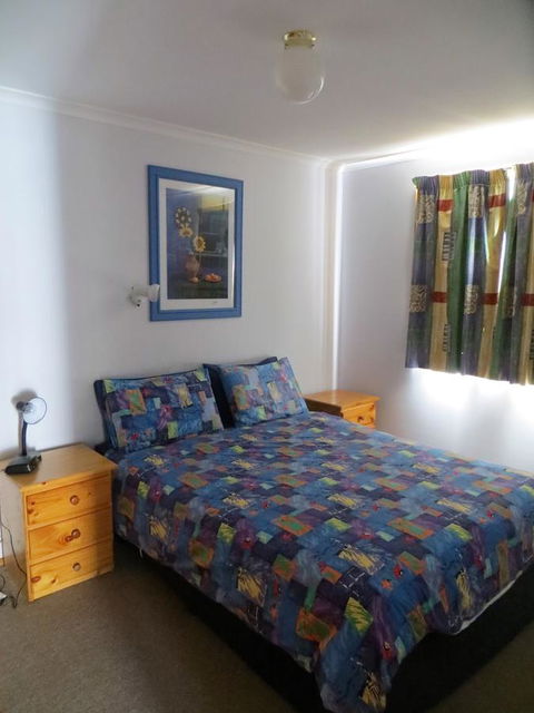 Orford Prosser Holiday Units - Dentists Australia 14