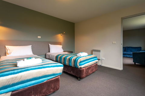 Kingston Hotel - Dentist Find 5