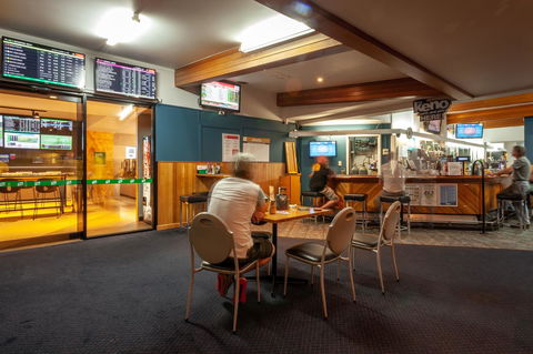 Kingston Hotel - Dentist Find 18