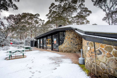 Discovery Parks â€“ Cradle Mountain - Dentists Australia 0