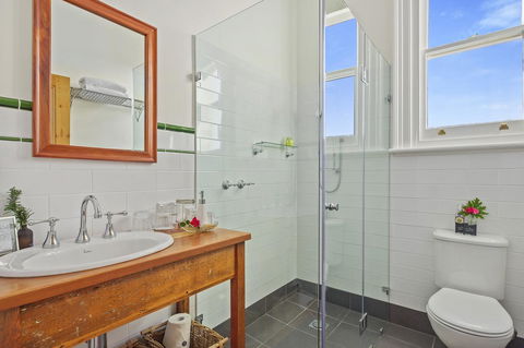 Cygnet Old Bank - Dentist Find 8