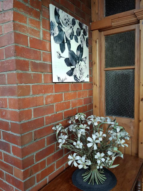 Cygnet Old Bank - Dentist Find 34