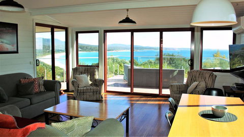 DOLPHIN LOOKOUT COTTAGE - Amazing Views Of The Bay Of Fires - Dentist Find 1