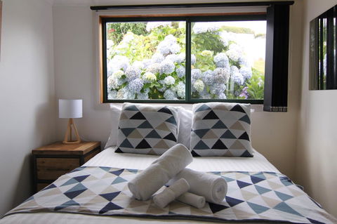 DOLPHIN LOOKOUT COTTAGE - Amazing Views Of The Bay Of Fires - Dentist Find 6