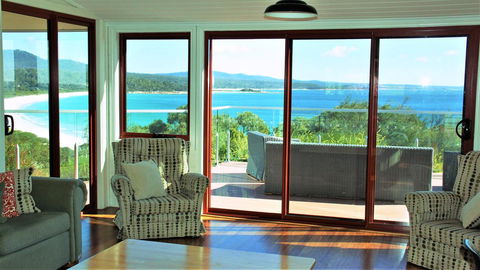 DOLPHIN LOOKOUT COTTAGE - Amazing Views Of The Bay Of Fires - Dentist Find 14