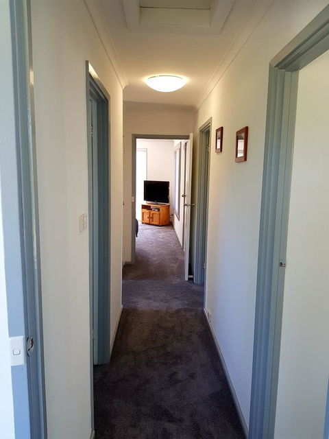 Regatta Point Tavern & Holiday Villas - Dentists Australia 30