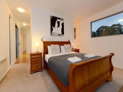 Cloudy Bay Lagoon Estate - Dentist Find 12