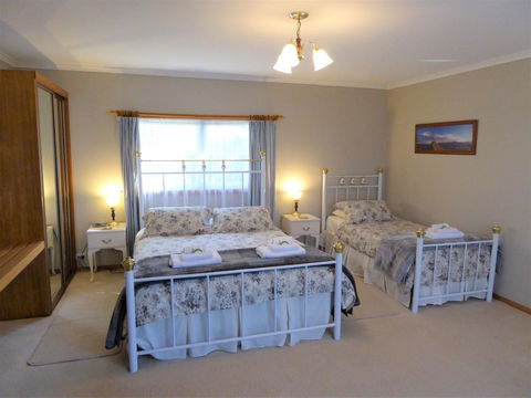Tamar River Retreat - Dentists Australia 0