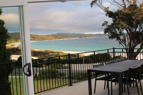 Villa 2 Bay Of Fires - Dentist Find 16