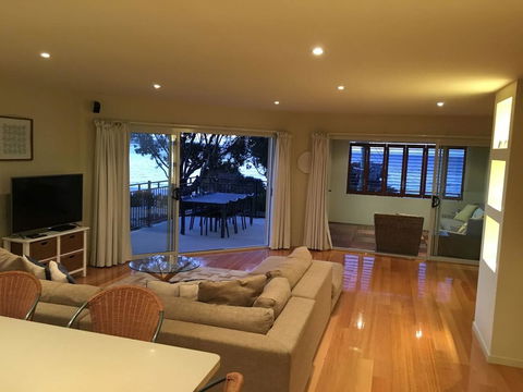 Villa 2 Bay Of Fires - Dentist Find 4