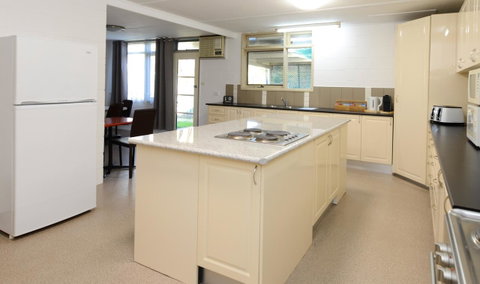 Bridgewater Motel - Dentist Find 13