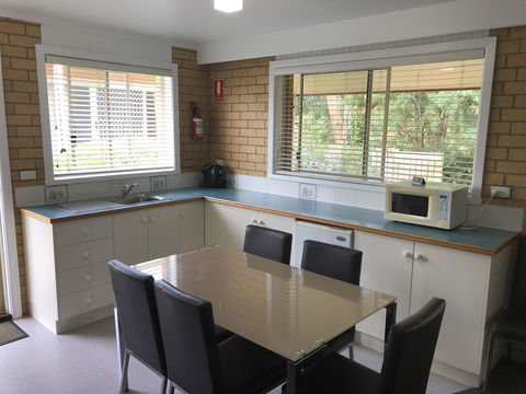 Port Campbell Parkview Motel & Apartments - Dentist Find 12
