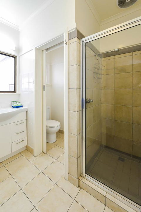 Heyfield Motel And Apartments - Dentist Find 10