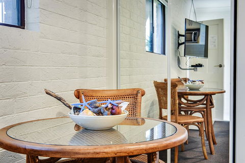 Allambi Holiday Apartments - Dentist Find 31