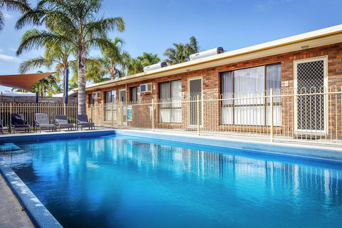 Allambi Holiday Apartments - Dentist Find 14