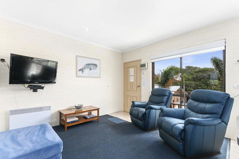 Allambi Holiday Apartments - Dentist Find 17