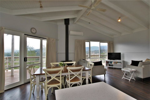 Hamptons In Healesville - Dentist Find 5