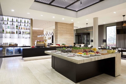 Hyatt Place Melbourne, Essendon Fields - Dentist Find 6