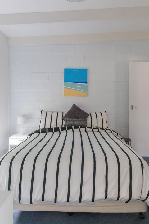 Prom Coast Apartments - Dentist Find 0