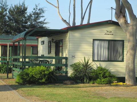 Echo Beach Tourist Park - Dentist Find 34