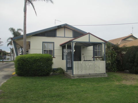 Echo Beach Tourist Park - Dentist Find 41