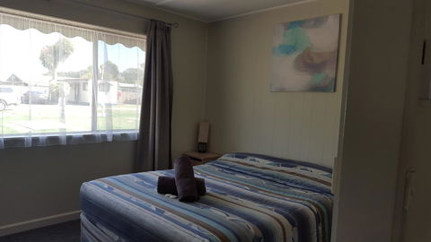 Echo Beach Tourist Park - Dentist Find 27