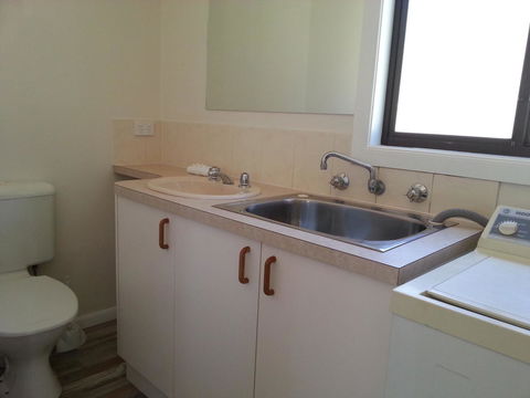 Beachcomber Holiday Units - Dentist Find 20