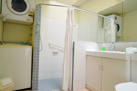 Executive Hideaway - Dentist Find 2