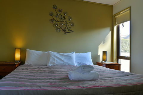 Executive Hideaway - Dentist Find 27