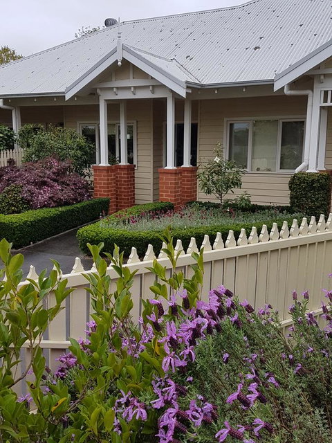 Healesville House - Fig Tree House - Dentist Find 1