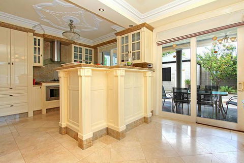 ABC Accommodation - Rosebud - Dentists Australia 11