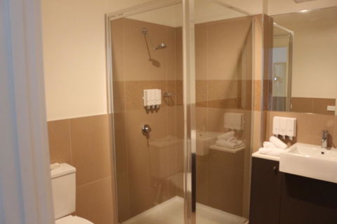 Bairnsdale International - Dentist Find 25