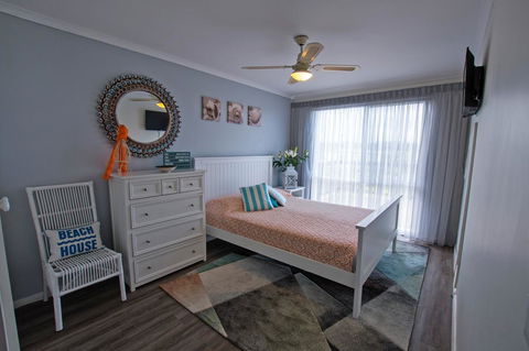 Stunning Waterfront Only 10 Minutes To Phillip Island - Pet Friendly - Dentist Find 2