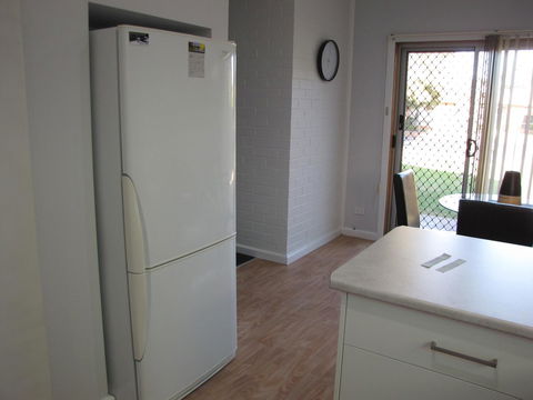 Clarke Street - Dentist Find 14