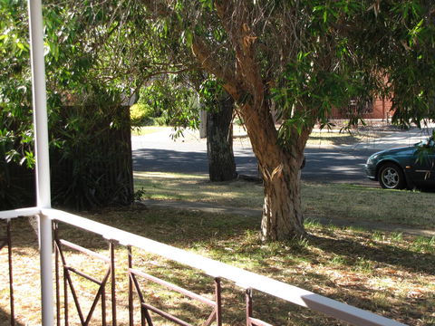 Clarke Street - Dentist Find 17