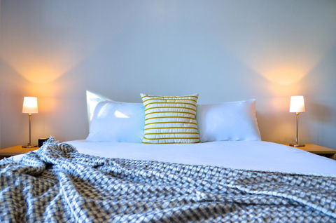 Mansfield Apartments - Dentists Australia 0