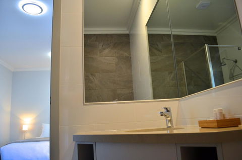 Mansfield Apartments - Dentists Australia 4