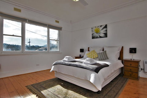 A Stroll Away - Dentist Find 5