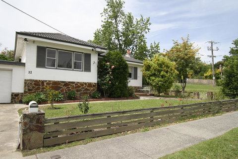 A Stroll Away - Dentist Find 10