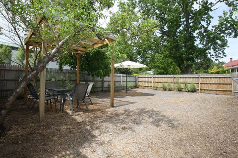 A Stroll Away - Dentist Find 11