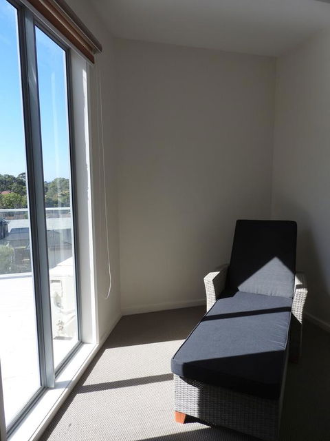 Phillip Island Towers - Dentist Find 11
