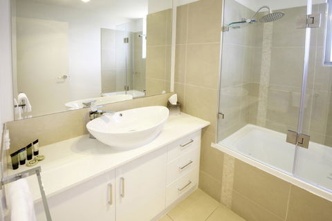 Phillip Island Towers - Dentist Find 25